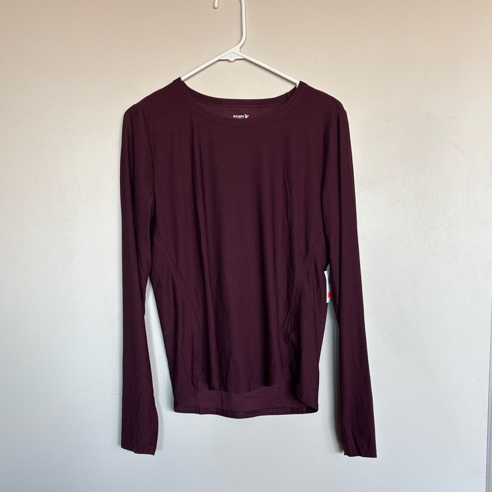 Old Navy Active CloudMotion Long Sleeve Top M Tall Burgundy NWT